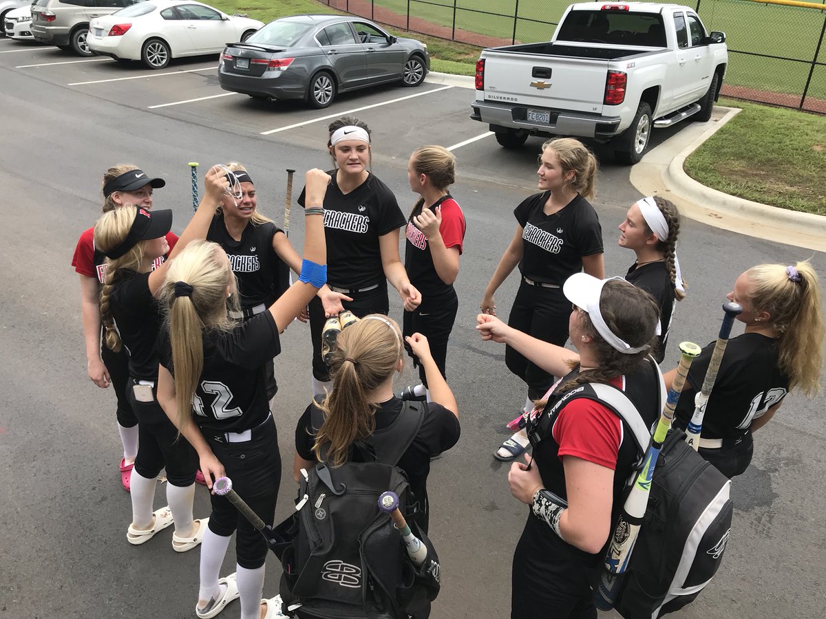 FCNCMillen's tweet photo. Great 1st tournament together!! Solid defense + super pitching + aggressive base running = 3 shutouts &amp; 1 no hitter. Only allowed 3 runs the whole weekend in 5 games. Defense was smoking with 5 double plays. #FCNCMillen #firecrackersnc #teamwork #5doubleplays https://t.co/y8SMQz61NY