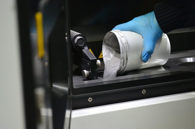 Jefferson_MFG's tweet photo. £9.8m investment: Liberty to develop &amp; manufacture alloy metal powders for use in the 3D printing  of automotive &amp; aerospace components at new Redcar-based project https://t.co/AAus2WbddK #3Dprinting #TeesValley #ukmfg #GBmfg🇬🇧 https://t.co/qFNQ2lcbKb