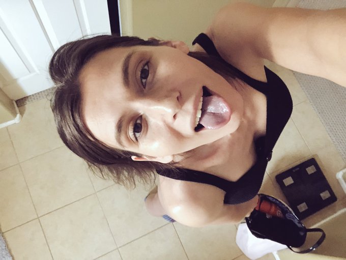 Say ahhh! https://t.co/1bgAzBB4nu