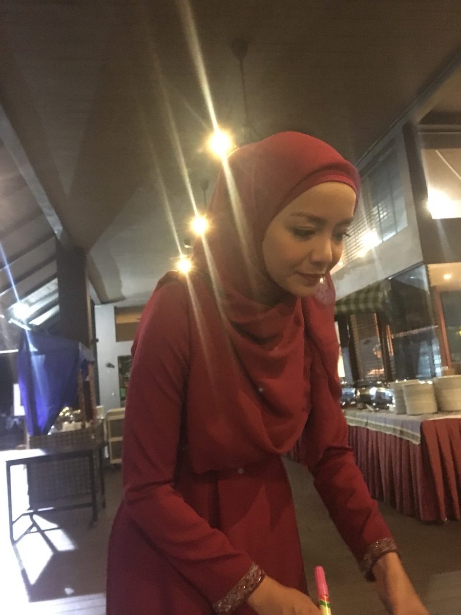 gttmf's tweet photo. @MFMiraFilzah sebagai #Naira dlm #LelakiKirimanTuhan Episod 1 jam 9 malam ini 1 Oktober #astrooasis #mayaHD https://t.co/zZswq6tKBD