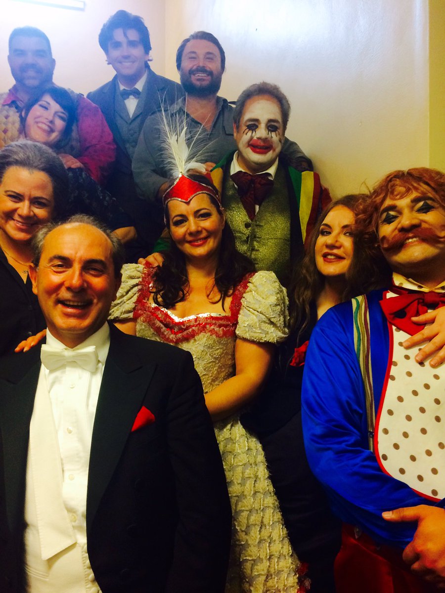 MatthewShilvock's tweet photo. Farewell to the vibrant colors of Buenos Aires and Jose Cura's Cav/Pag. We've been blessed @sfopera by such fantastic artistry in a production that has taken audiences on searing journeys into the passions of humanity. Thank you to everyone @sfopera for making this extraordinary. https://t.co/dfxU9y7sBm