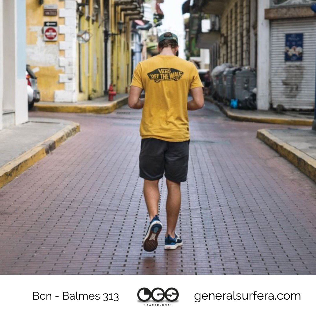 general_surfera's tweet photo. Buen dia! A por esta nueva semana! Ven a ver las nuevas colecciones, tus marcas, tu ropa de calle! En Bcn, Balmes 313 https://t.co/TPe0t9EFC0