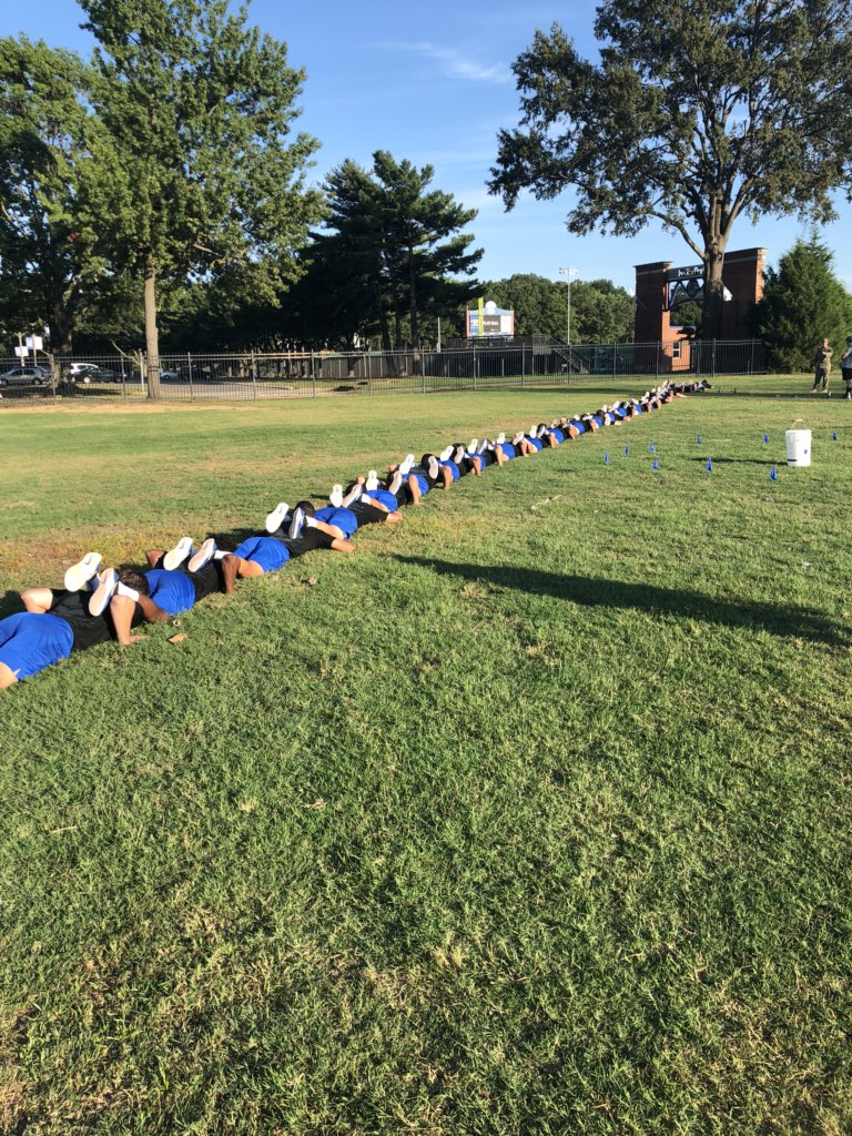 memphis_sadev's tweet photo. There is strength in numbers. @MemphisBaseball WE are greater than me. Donโt be the weak link. #BrothersKeeper #StriveForExcellence #ItPaysToWin #StripeUp #TGT https://t.co/H8ReBog6DC