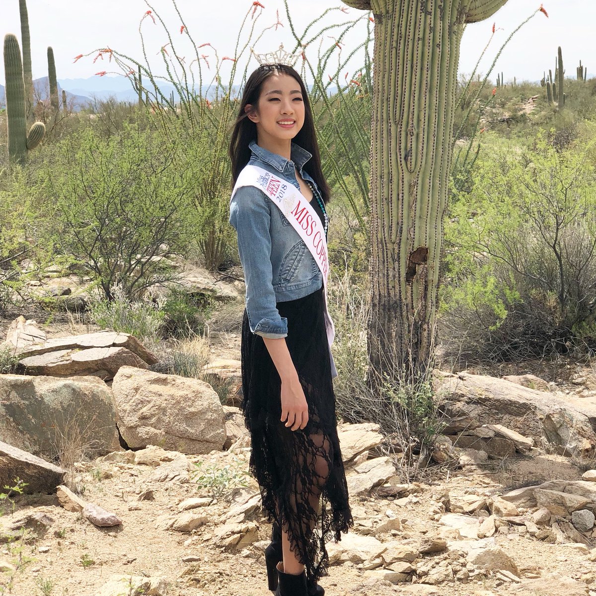 MissCopperStOT's tweet photo. The MAZOT class of 2019 is growing so fast! It’s making me nostalgic, so here’s a #throwback to my first ever photo shoot as a part of #teamgccs (ignore the inexperienced me who can’t keep her eyes open with falsies on) Congrats to everyone who’s joined the sisterhood ❤️ https://t.co/uYGQtE3vbk