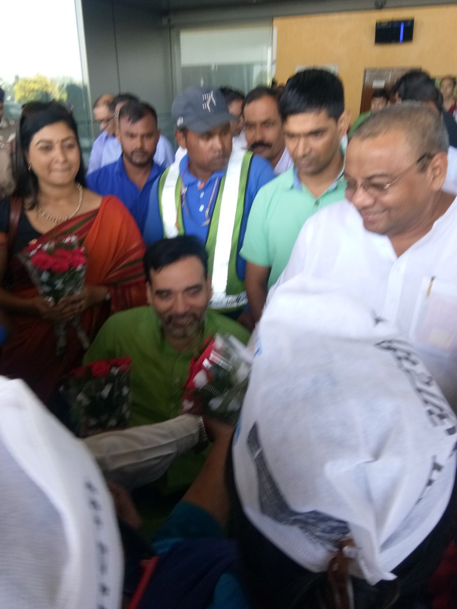 AAPChhattisgarh's tweet photo. झाड़ू चलाओ यात्रा में शामिल होने के लिए छत्तीसगढ़ पहुंच चुके हैं l

छत्तीसगढ़ प्रभारी श्री गोपाल राय जी,राज्यसभा सांसद सुशील कुमार गुप्ता जी राष्ट्रीय प्रवक्ता  एवं विधायक अलका लांबा जी  छत्तीसगढ़ की पावन धरा में आपका स्वागत है l https://t.co/l8je6KYXYh