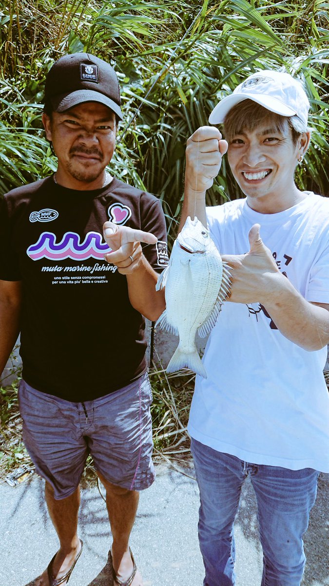 ひっちゃん ハイサイ探偵団さんのツイート 台風後は海が濁るからチヌが釣れるよって事でもりもりさんとプライベート釣りにきた 10匹ぐらい釣れたよ やったね この後のラジオも頑張るが W ひっちゃん ハイサイ探偵団さんのツイート 台風後は海が濁るからチヌが釣れるよって事でもりもりさんとプライベート釣りにきた 10匹ぐらい釣れたよ やったね この後のラジオも頑張るが W