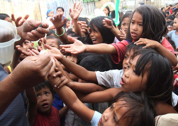 💠🍗🍞Feed Hungry Children 🍞🍗💠 Clothes Needed School Supplies in Philippines➡bit.ly/2AJI98B⬅#Christmas #Donate #childreninneed2017 #SecretSanta2017 #SecretSanta #EndHunger <a href="/GoFundMe/">GoFundMe</a> <a href="/JustGiving/">JustGiving</a> <a href="/YouCaring/">YouCaring</a> #IDIDIT #Philippines #Help #Hunger