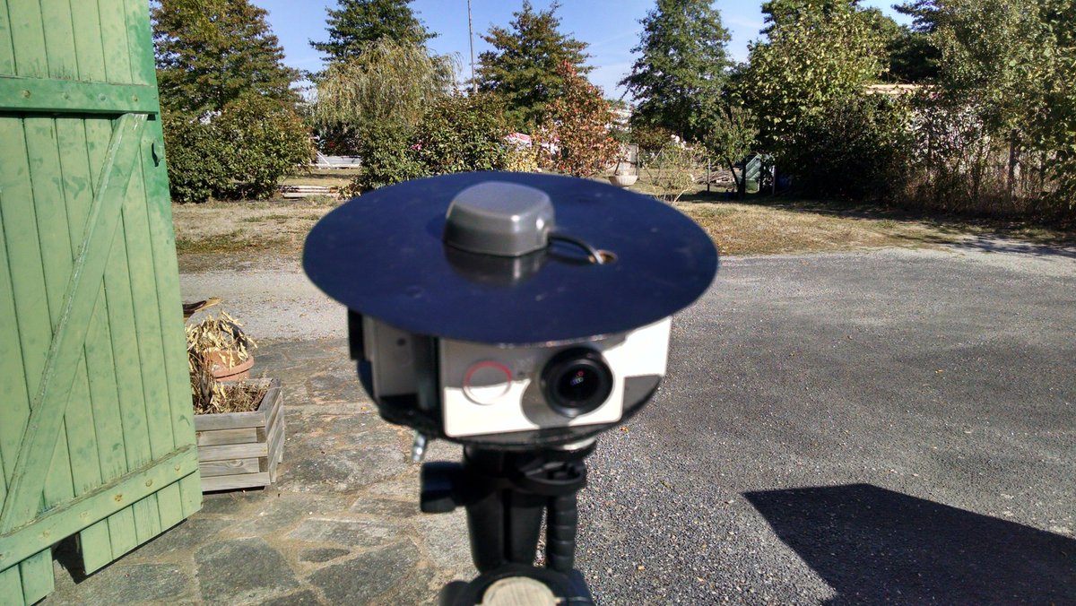 stfmani's tweet photo. Deuxième itération du #V4MPack avec un nouveau "local technique", et un nouveau récepteur #Gnss https://t.co/AOCuRddJUT