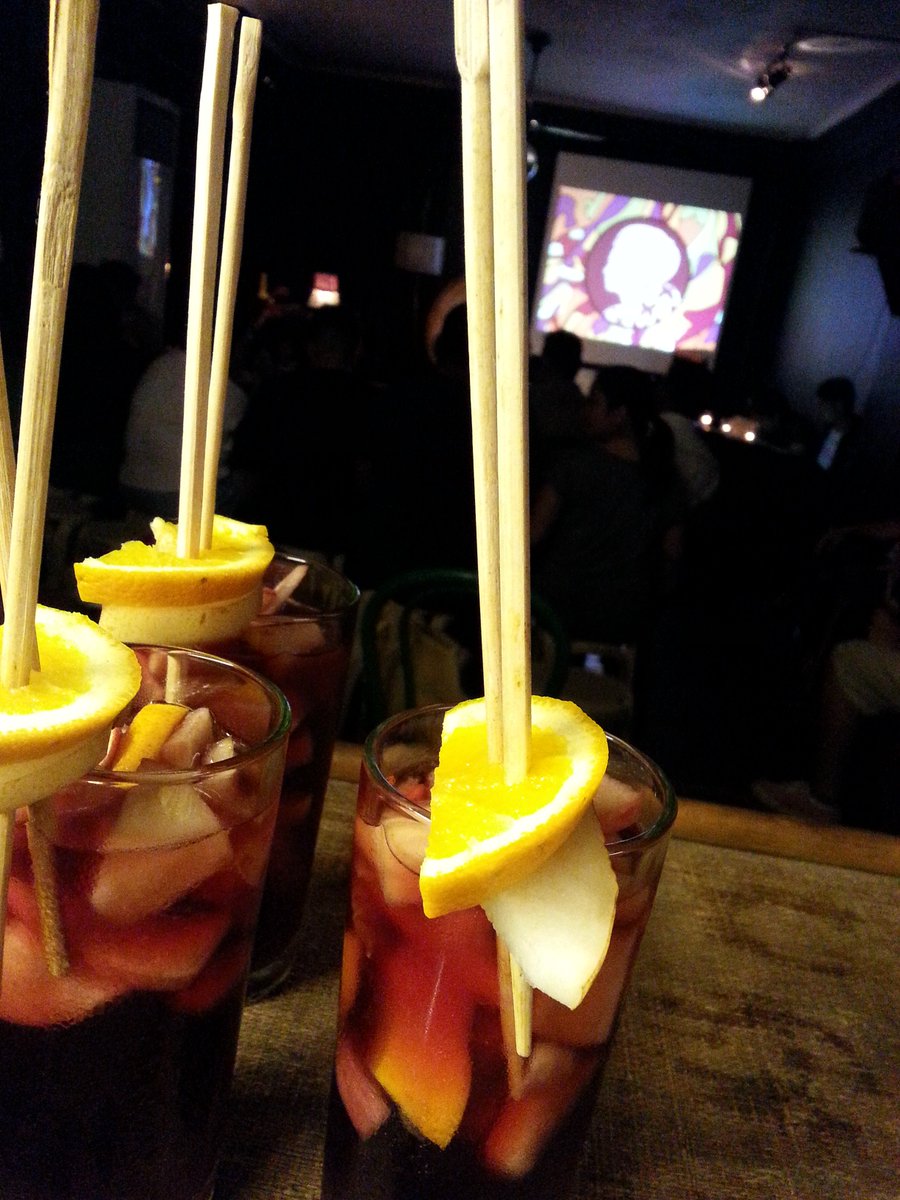 lavidaimelda's tweet photo. Guests enjoyed the delicious sangria by Luca while watching the performance!

#LivinLaVidaImelda
#LaVidaImelda
#Manila https://t.co/yFSD8VREtM