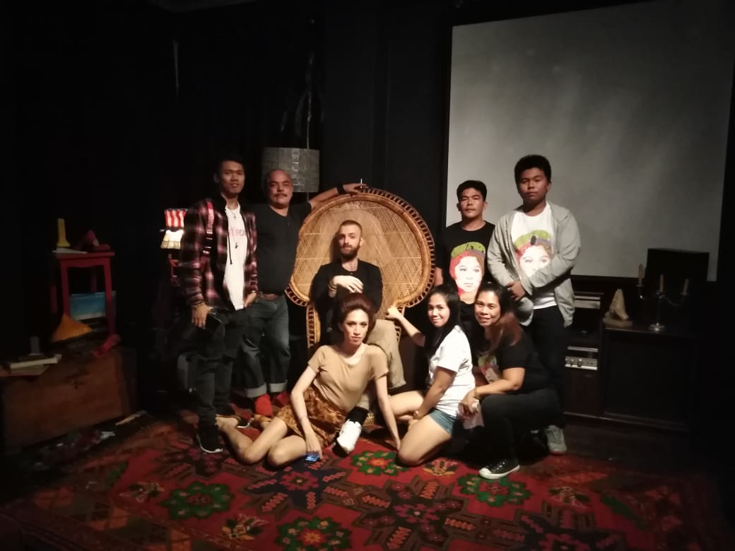 lavidaimelda's tweet photo. The amazing Livin' La Vida Imelda crew!

#LivinLaVidaImelda
#LaVidaImelda
#Manila https://t.co/wRbWZM5Q1C