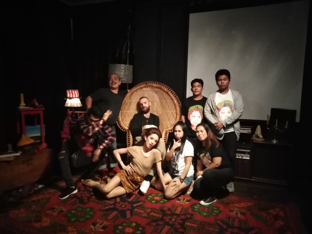 lavidaimelda's tweet photo. The amazing Livin' La Vida Imelda crew!

#LivinLaVidaImelda
#LaVidaImelda
#Manila https://t.co/wRbWZM5Q1C