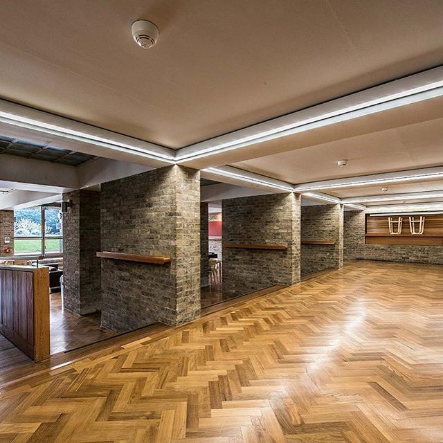A bespoke install of Rhodesian teak Herringbone we installed at Gonville and Caius College at the University of Cambridge. #parquet #interiordesign #architecture zpr.io/6wtM5 zpr.io/PF5xt
