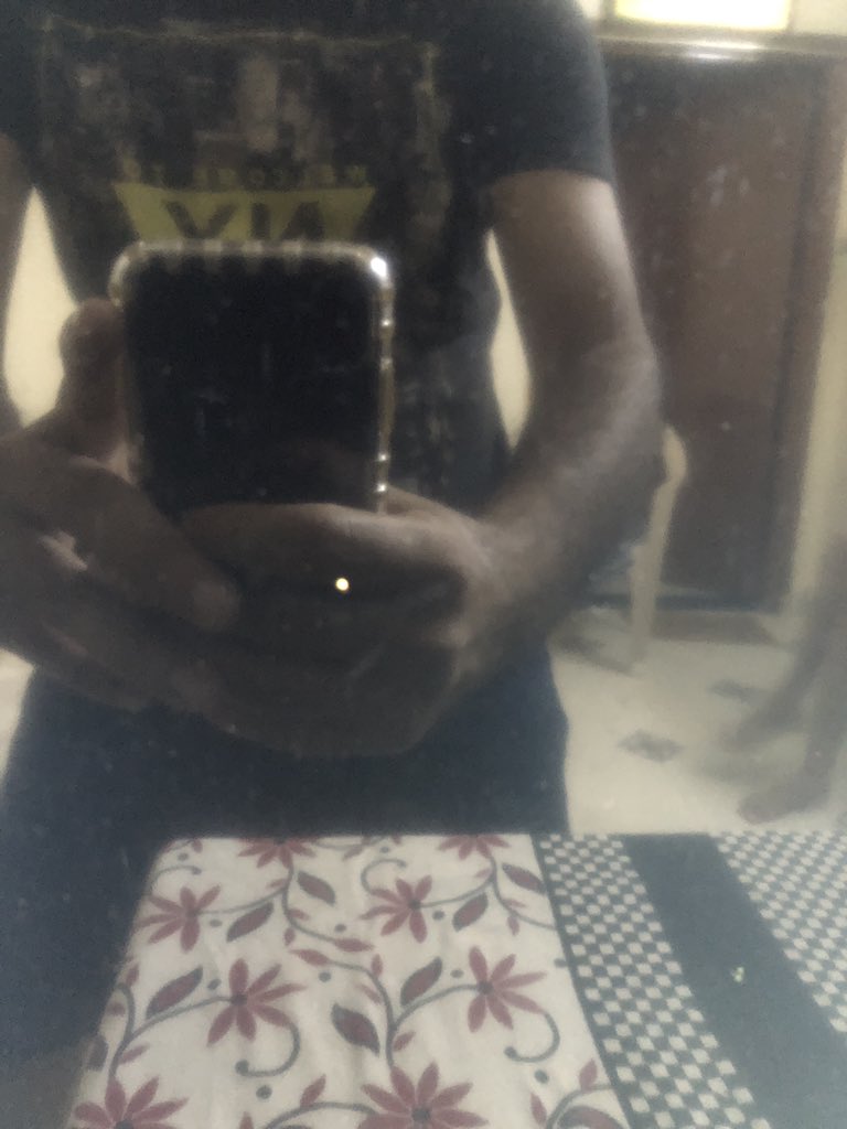 farookb4u's tweet photo. @MiTVIndia @XiaomiIndia @xiaomi @MiIndiaSupport @manukumarjain within 2months my #MiTv43 developed a dead pixel on it! Funniest part is I didn't use the TV at n it was sitting idle in my new home! Is this the quality we get from ur products!!? https://t.co/VE2Xj4CYRh
