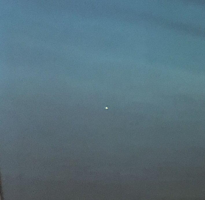 farookb4u's tweet photo. @MiTVIndia @XiaomiIndia @xiaomi @MiIndiaSupport @manukumarjain within 2months my #MiTv43 developed a dead pixel on it! Funniest part is I didn't use the TV at n it was sitting idle in my new home! Is this the quality we get from ur products!!? https://t.co/VE2Xj4CYRh