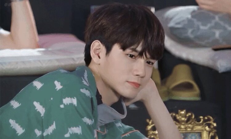 seongwumythx's tweet photo. @mythgenx ชื่อ/ชื่อแอค : ครูซ / @seongwoomythx 
เมจ + วง : ซองอู wanna one
จำนวนยอดทวิต : 3974
: สมหวังเรื่องความรักเร็วๆนะครับ อุก้ากกกกกกก รักนะม้าสสสสสสสสสส
: หล่อๆอย่างผมแล้วใครจะทนไหวเล่า /ขยิบตา https://t.co/Prc296IAtt