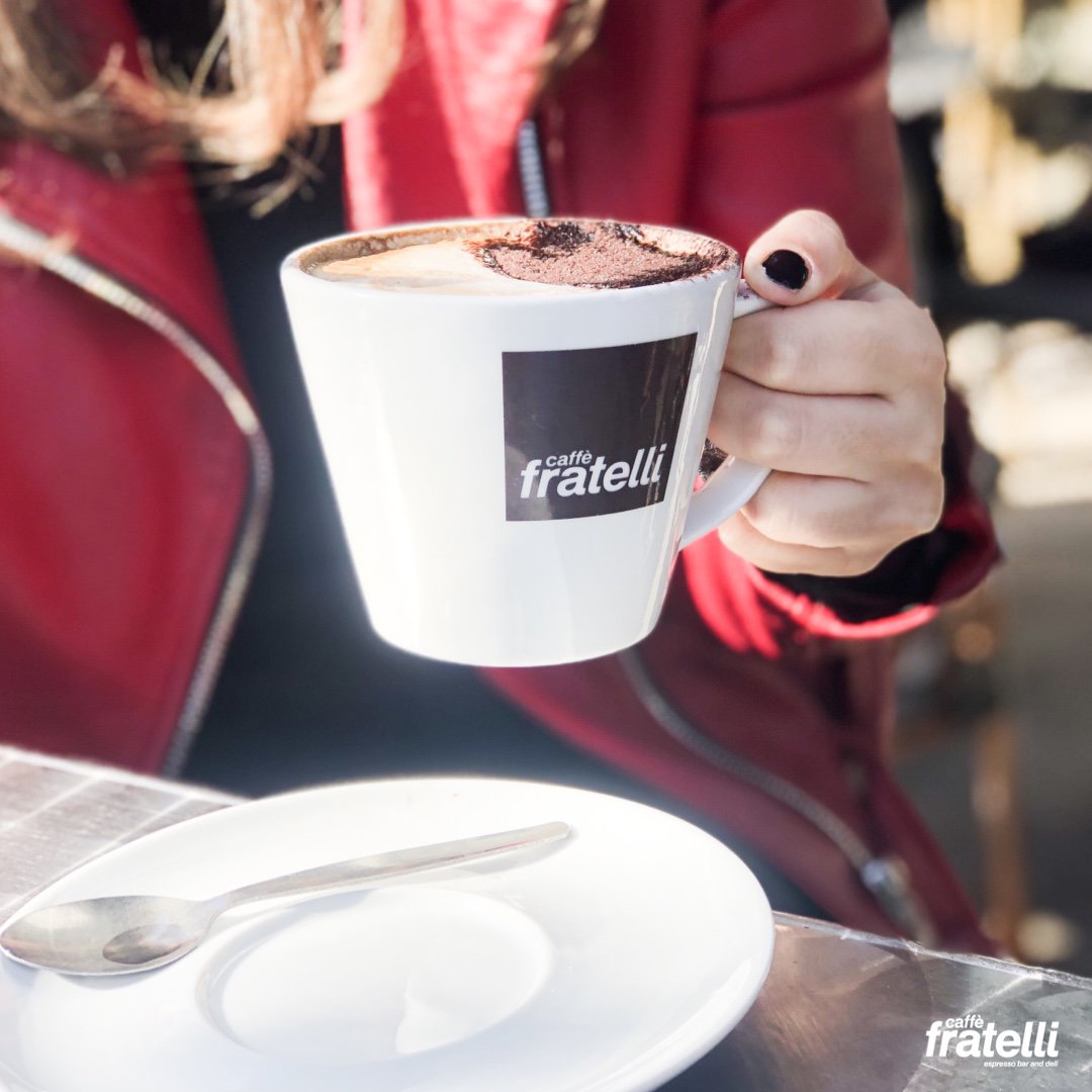 How every Monday should start ☕️☀️
Have a great week everyone! 
•
•
•
#caffèfratelli #cappuccino #coffee #coffee_inst #coffeeaddict #coffeedaily #coffeegeek #coffeelondon #coffeelover #coffeeporn #coffeesesh #coffeeshopvibes #london #towerbridge