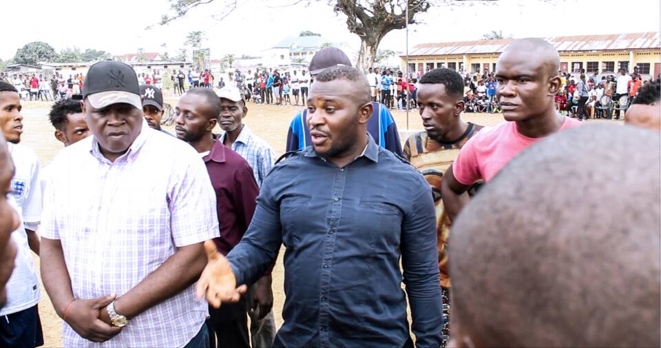 AsblLes's tweet photo. Asbl. Les amis de Ngiri-ngiri et la Mutualité KABAMBA Junior, ont parrainé un tournoi de football inter-avenues. Cette activité  s'inscrit dans les objectifs poursuivis par les 2 structures: " les amis de Ngiri Ngiri et alliées" celle de rayonner la commune de Johnson MAYELE.#RDC https://t.co/atmNNArxI6
