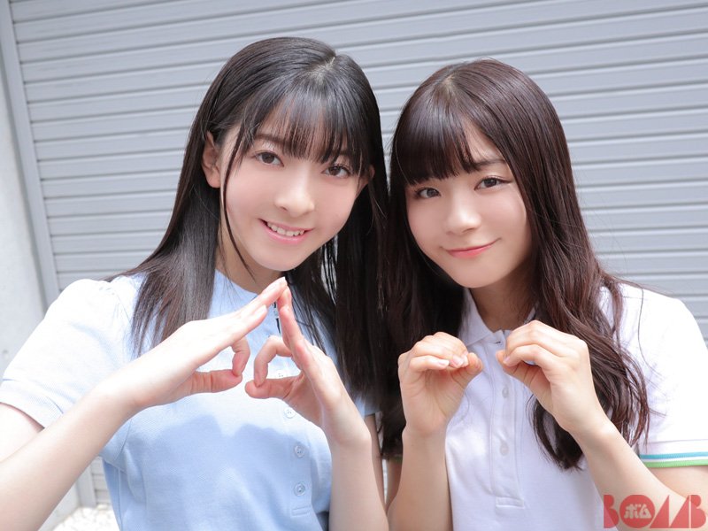 Uzivatel Bomb編集部 Na Twitteru 発売中 Bomb別冊 Bomb Love Special 18 Ngt48特集 そして 菅原りこ 清司麗菜は2人が大好きな真っ赤な果実を使ったヘルシーでキュートなグラビアに 赤白のボーダータンクトップも可愛いです 菅原りこ 清司麗菜 にいがっ