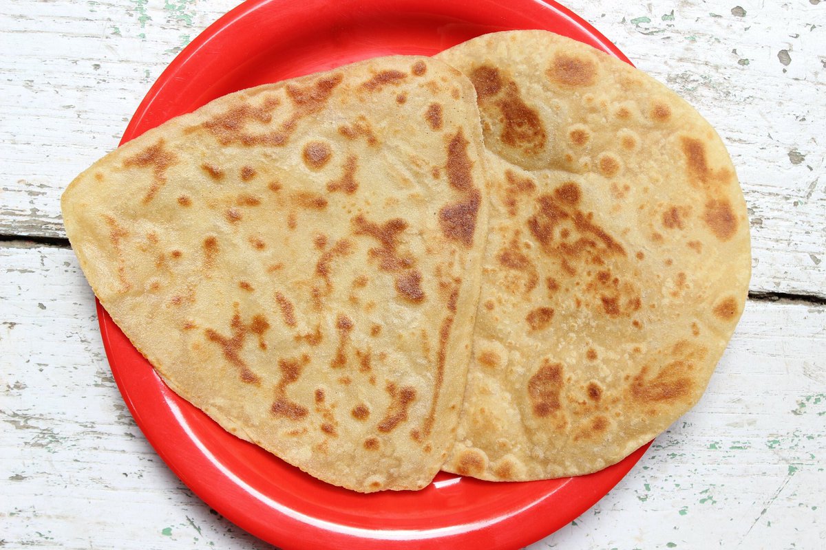 cookwithsiddhi's tweet photo. Plain Paratha Recipe - Learn how to knead perfect paratha dough.⁣⁣
⁣⁣
Video Recipe link:- https://t.co/WiCeLeuIg0⁣⁣
⁣⁣
#paratha #recipes #plainparatharecipe #Cooking #youtubeindia https://t.co/mHf955KDZD