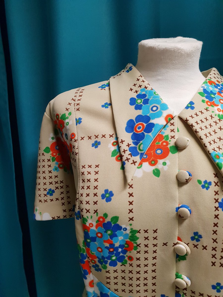 Sixties dress
#sixtiesdress #vintage #vintageshop #designedformaria 
Designed For Maria Vintage Clothing 
Tuinen 30 Leeuwarden 
designedformaria.nl