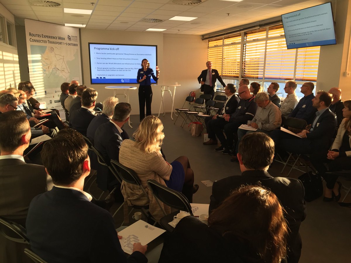 talking_traffic's tweet photo. Florien van der Windt dankt alle ketenpartners voor hun enthousiasme en inzet om deze #EWCT mogelijk te maken @MinIenW @SimacanBV @AH_nieuws @Dynniq_NL @Geenezels https://t.co/WyIP23gg75