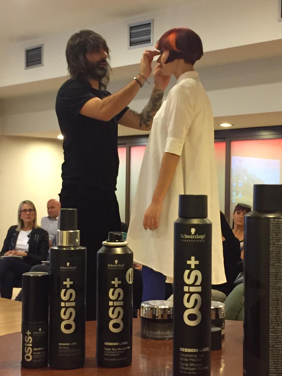 et_pentinem's tweet photo. Que bé que ens ho hem passat i que interessant també la formació d'avui dilluns de #Schwarzkopf i de la mà de #Pelsynera! https://t.co/3O1RZ0QX9q
