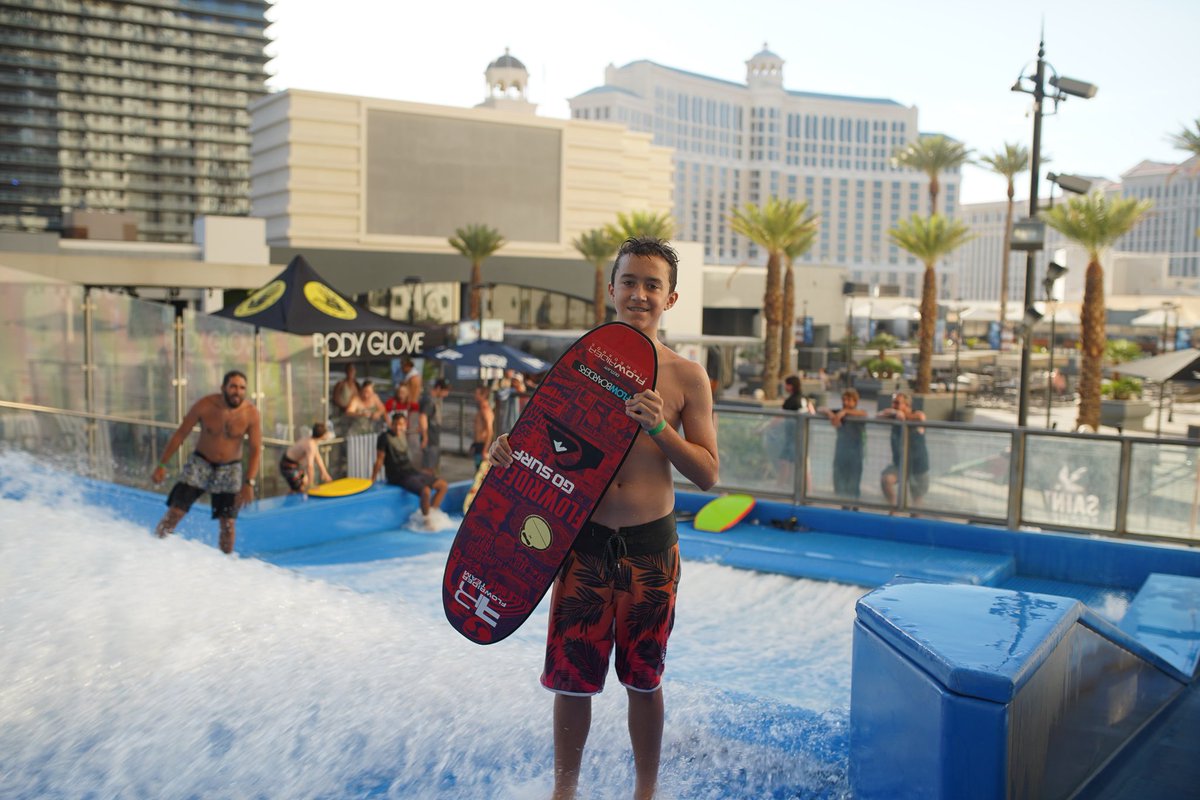 Flowboarders's tweet photo. Tony Pipeline rocking his outlaw flowboard on the @FlowRider_inc at @PHVegas during their #FLOWTour event this year!
https://t.co/FIIxl7CMq5
https://t.co/GNeaW7Kme3
#FlowRider #Flowboards #FlowRide #FlowRiding #Flowboarding #Flowboarders #Flowboarder #Flowboard #TeamRider https://t.co/F17YGgxTRl