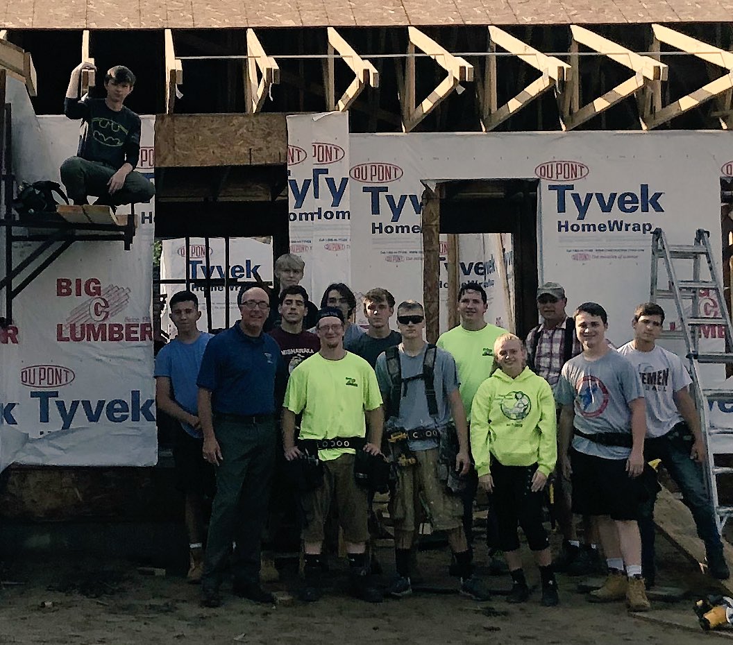 MishawakaMayor's tweet image. Dropped by the Mishawaka High School Building Trades class today at the Donaldson Ave. build site to say hi to the students. They are making big progress. I am so impressed with the talent of these great kids. I even committed to swing a hammer with them soon. Can’t wait.