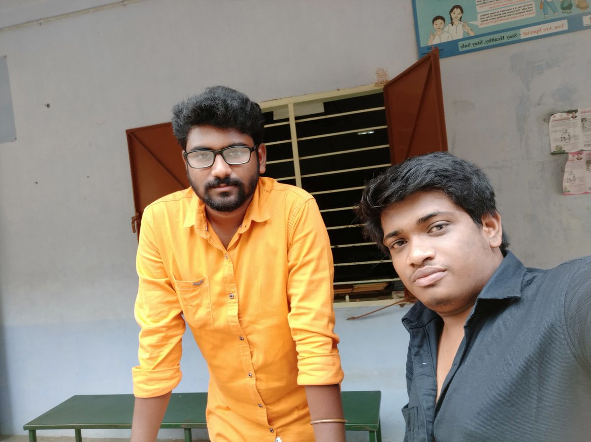 wwwkumarranjit1's tweet image. With my friends