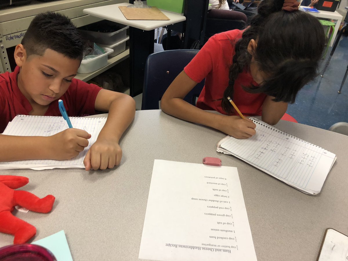 mrs_rohrbacker's tweet photo. Small group fractions with real life recipes! #makeitrelatable @mrs_rohrbacker @WoodbridgeElem @HCPSArea2 https://t.co/BvsBhtct5A