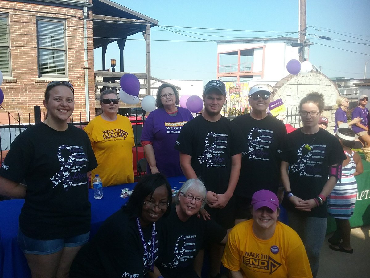 Eastarkaaa's tweet photo. Walk to End Alzheimer's October 6, 2018 #eaaaa #Walk2EndAlz #showyourpurple https://t.co/w3axP6sS8W