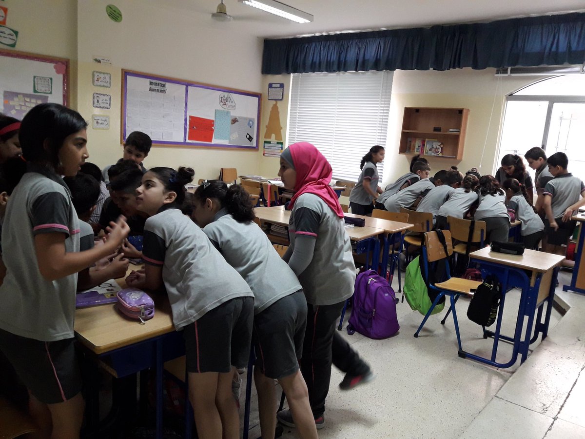 AtiehSamah's tweet photo. Culture is the widening of the mind and spirit# Run To The Board activity# building background # grade 5 @MakAishaSchool https://t.co/k3yUQ9qFqt