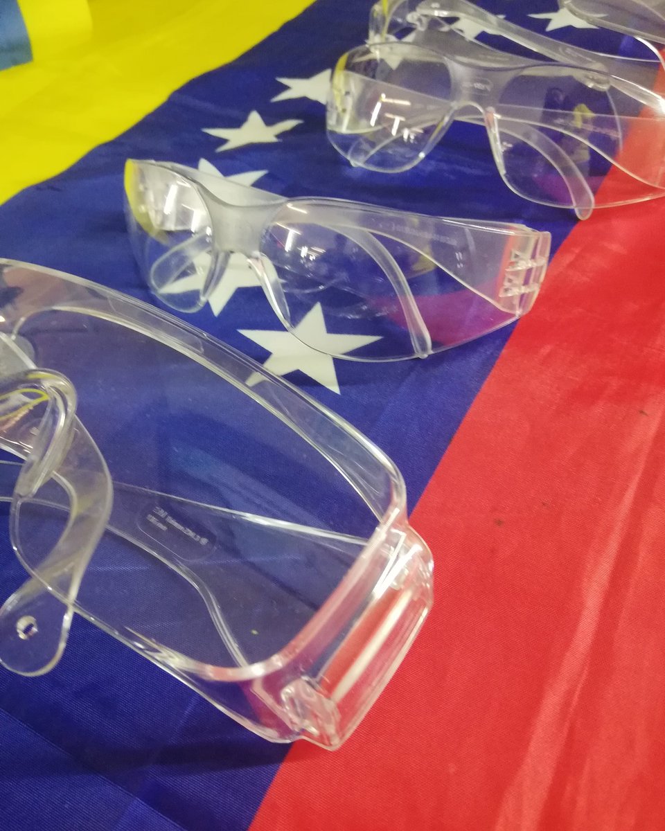 venebot7699's tweet photo. Equipo de protección visual.
#TeamVenezuela #VeneBot #Venezuela #robótica #CienciayTecnología #Tecnología #STEM #robot #robots https://t.co/DxiFw6tG0T