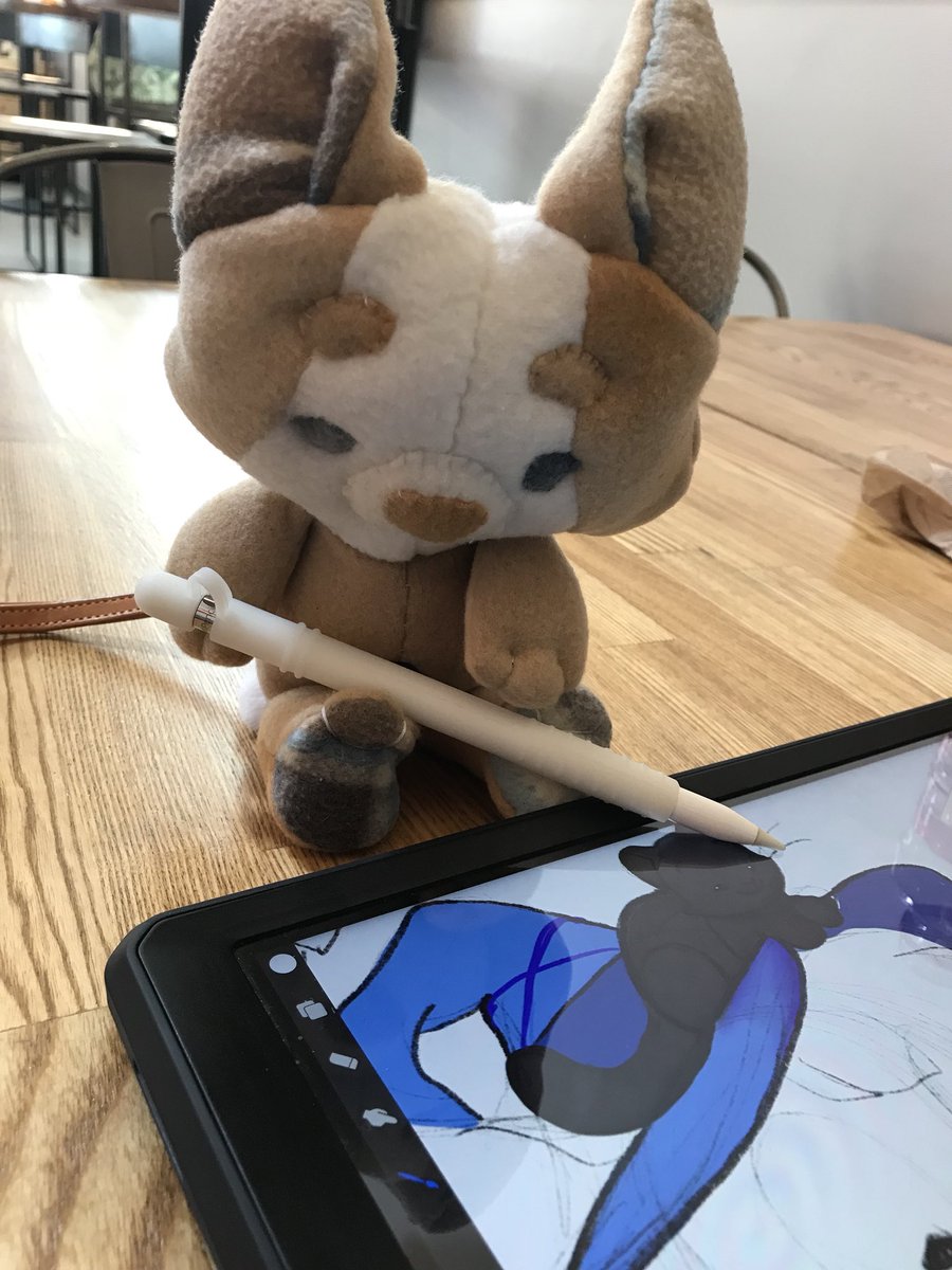MADSHYARTS's tweet photo. Newbie #buttonpup pupper is a good helper teehee .  #madshyarts https://t.co/HI3XmWjhhd