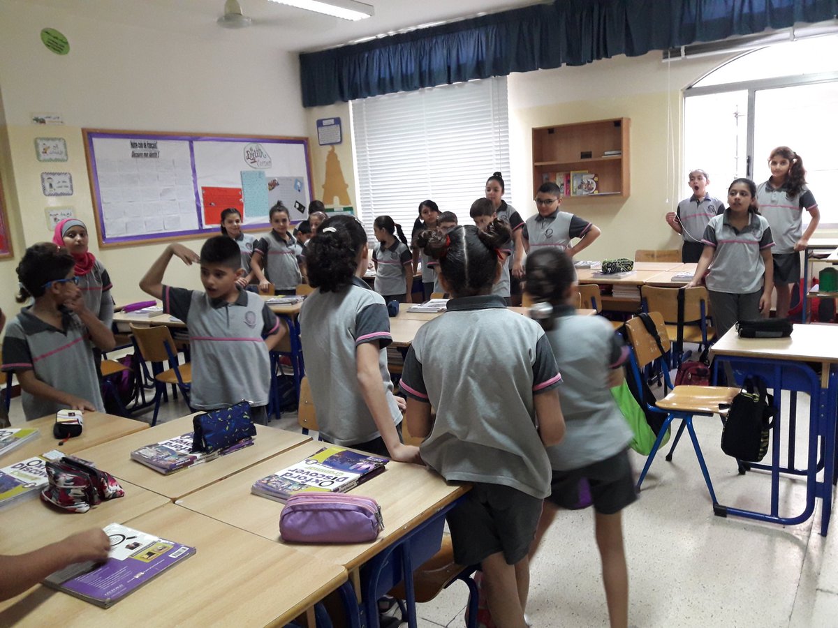 AtiehSamah's tweet photo. Culture is the widening of the mind and spirit# Run To The Board activity# building background # grade 5 @MakAishaSchool https://t.co/k3yUQ9qFqt