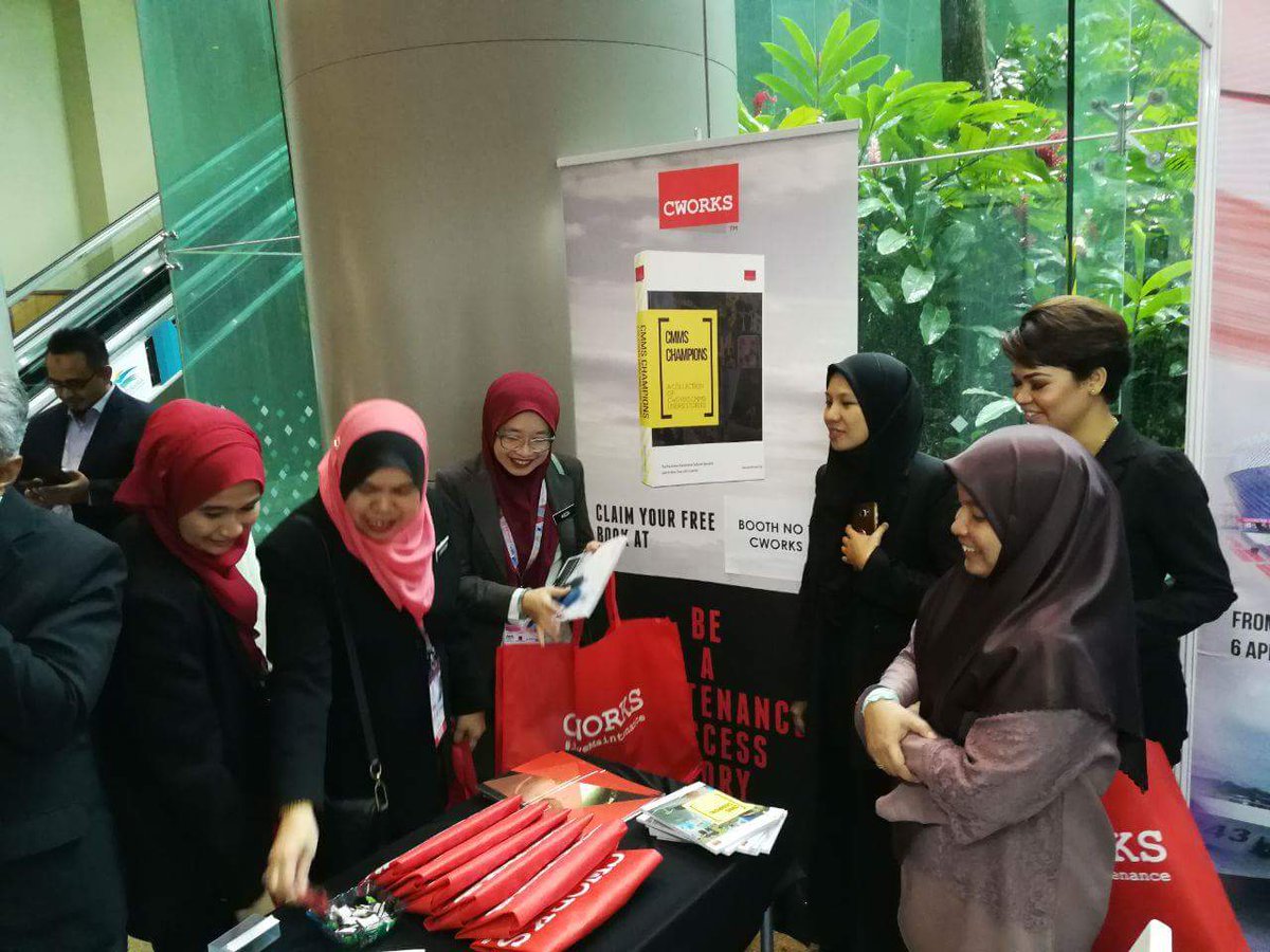 kebal72's tweet photo. We CWorks are at #NAFAM2018
Thank you to the visitors &amp; supporters.
Don't forget to claim your red bag at our booth tomorrow. 

#ILoveMaintenance
#CWorksTerbaik https://t.co/lokV7Mgx4U