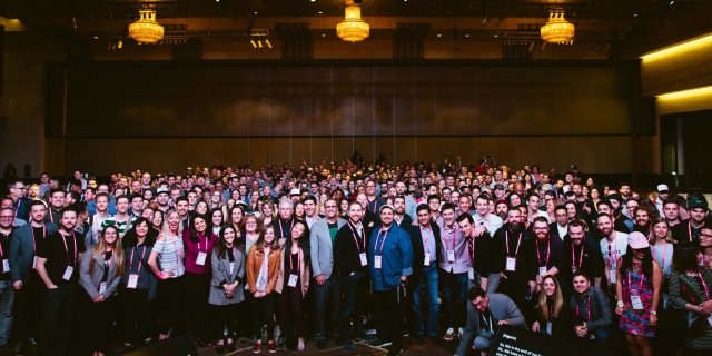 lashhm's tweet photo. @invisionapp @zoeSaintBernard @businessinsider https://t.co/pk3MmgwKTK https://t.co/2RSi4RrAwU