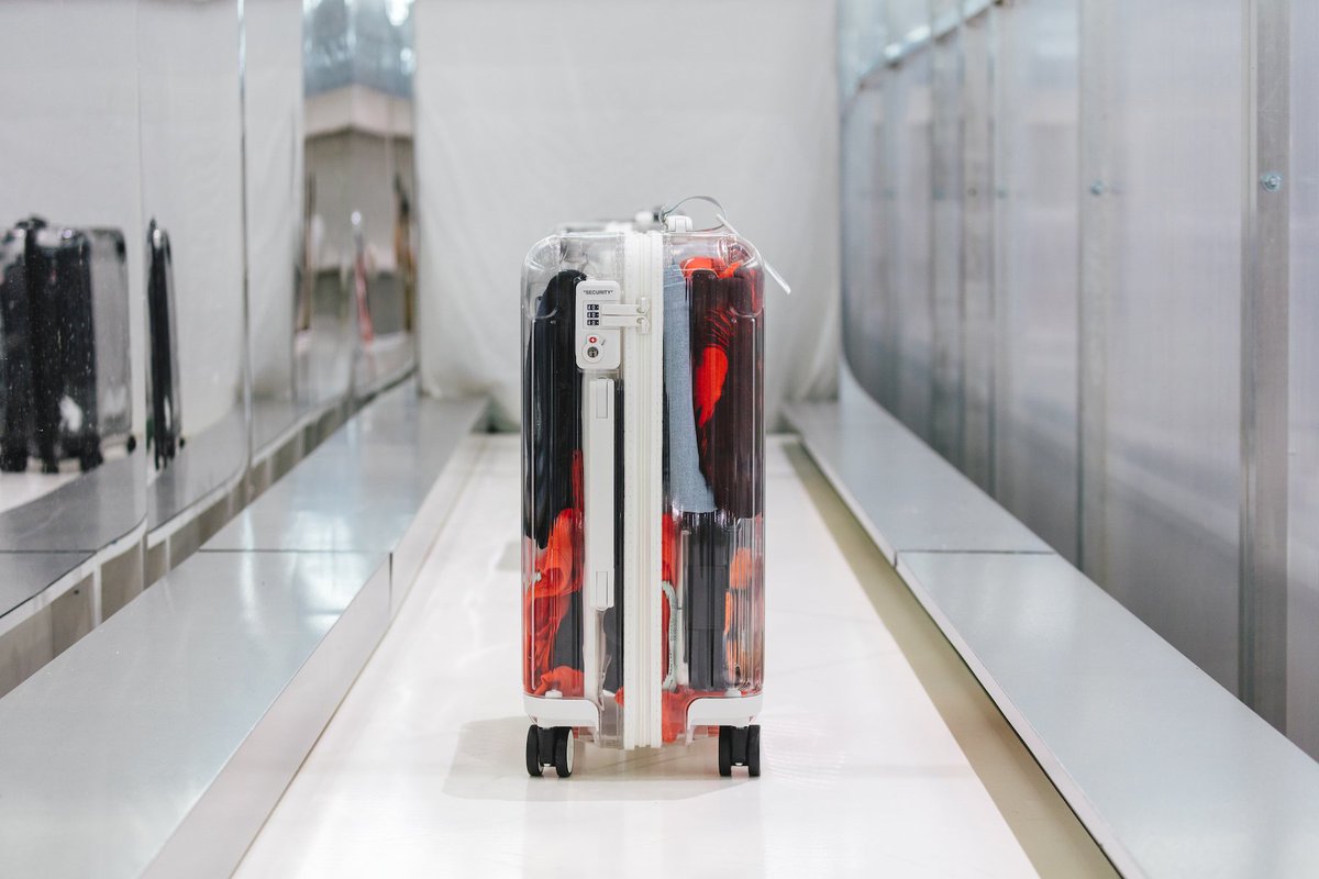 Off-White™ x RIMOWA Black/White HYPEFEST Release