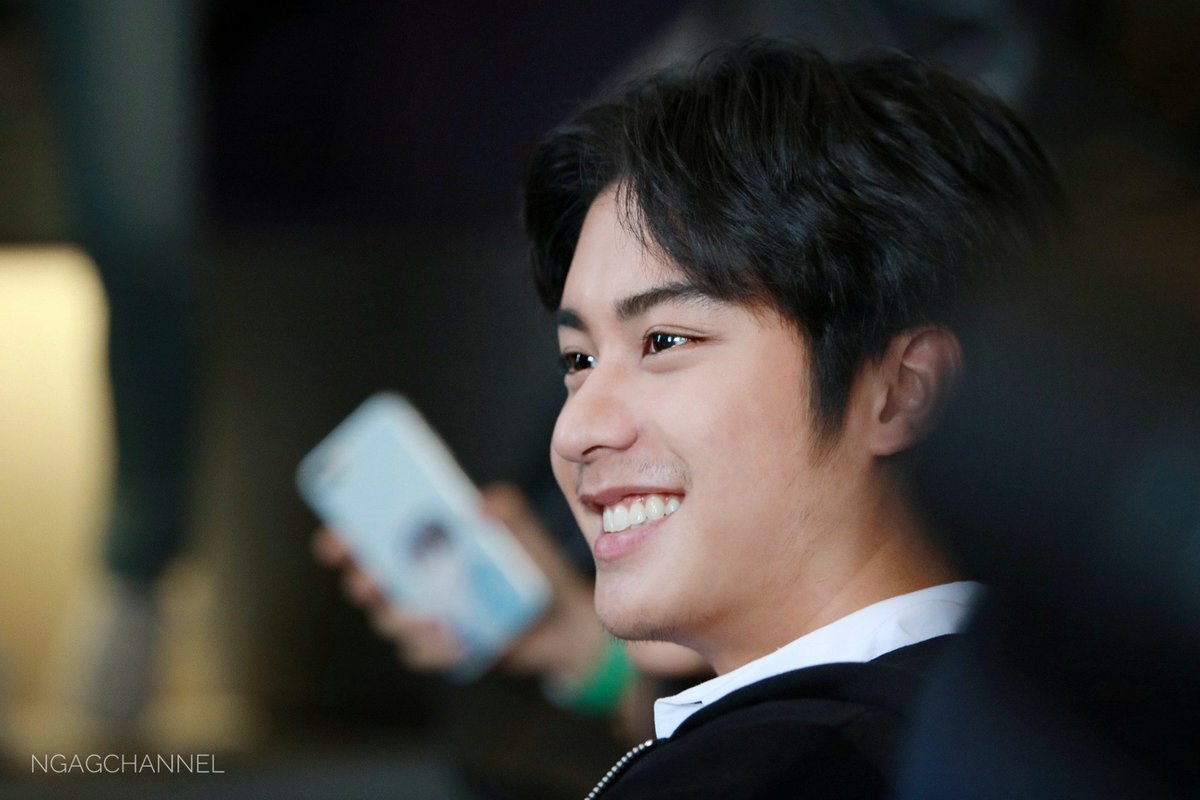 ngagchannel's tweet photo. ยิ้มเยอะๆ 😁 #augustzu #ทีมเงินออกัส #NgAgFriendForever https://t.co/S5ObxSuqVt