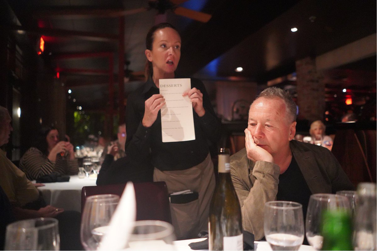 Cherissedrums's tweet photo. Nice eve off with the @simplemindscom gang in #atlanta .Lovely to enjoy each other’s company&amp;eat some tasty food! Now feeling recharged for the show tonight....who’s coming down?!

#simpleminds #tourlife #walkbetweenworlds https://t.co/EWDls4FpKE