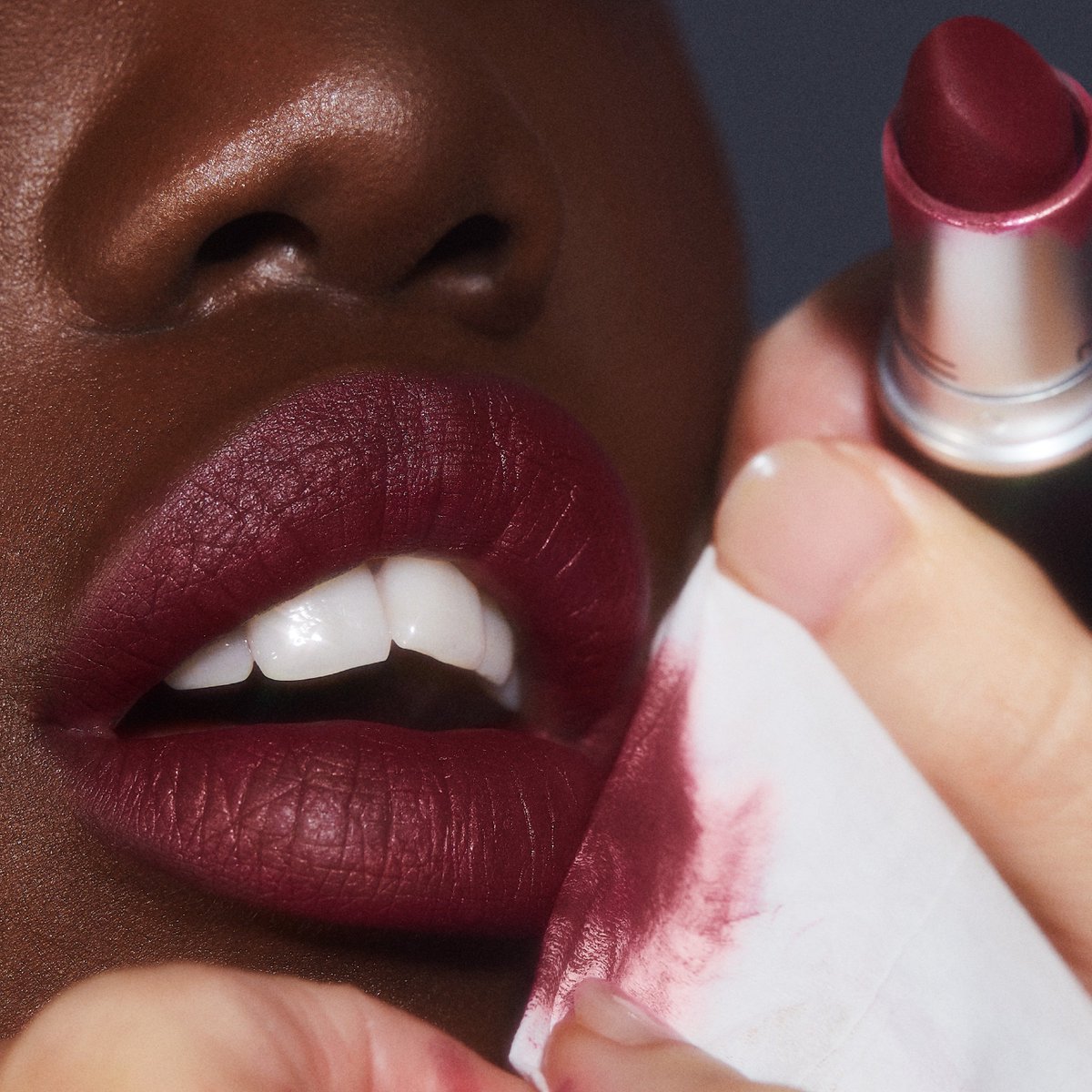 MACcosmetics's tweet photo. Moisture-matte has arrived. Snatch runway-approved and adored Powder Kiss Lipstick. Available online now in select markets! #MACPowderKiss https://t.co/1WFjbts6cE