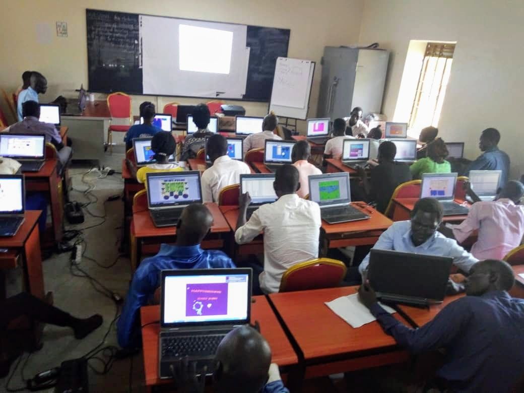 connectWPDI's tweet photo. WPDI's #Juba Community Learning Center in #SouthSudan hosts ICT training sessions for the local community. ICT skills are essential to promoting connectivity &amp; economic prospects for the population - there wasn't an empty seat in the room! https://t.co/FUzWhGF9sp