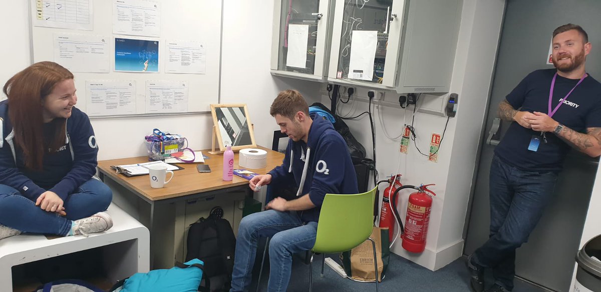 O2GuruMike's tweet photo. Had a great recap training session going over the key points from the past few weeks training, glad to see everyone remembers my training! #midtraining @GuruBarryJames #midcommsuk https://t.co/eCbdYnXCCo
