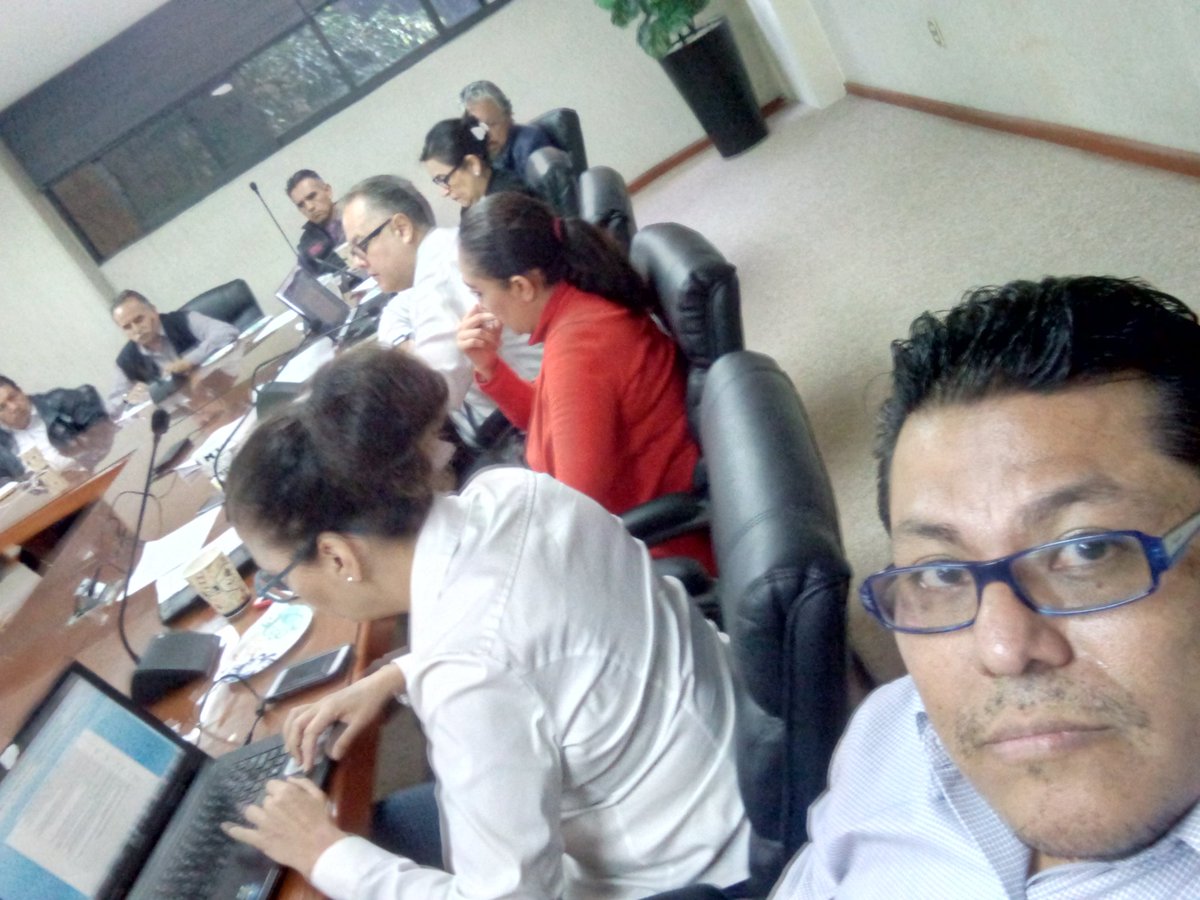 En Comisión Política de la <a href="/UNT_mx/">UNT</a>, revisión del 3er. Congreso Extraordinario, también los preparativos para el mitin del 11 de octubre en la Cámara de diputados.