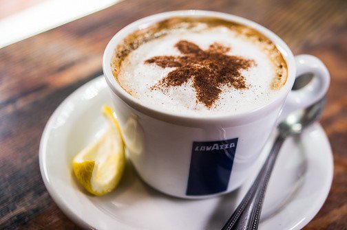 PalmerSquare's tweet photo. Good morning, Monday ☕ @yankeedoodletap
https://t.co/8KMDaZpMsY
#ydtr #nassauinn #palmersquare #lavazzacoffee #mondaymotivation #princeton #coffee #tea https://t.co/I4WMeMRWjI