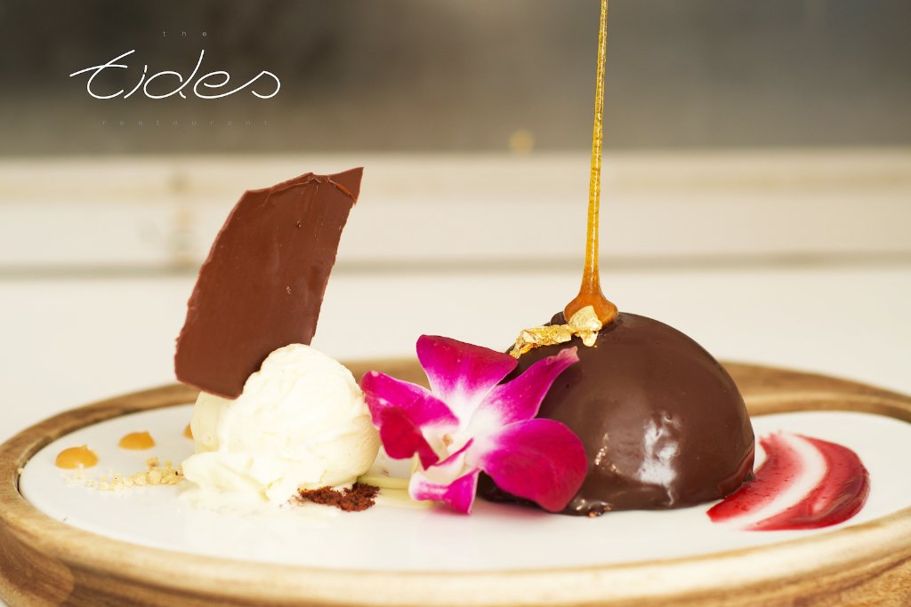 Starting the week off on a sweet note. What's your favourite dessert at the Tides? #thetidesbarbados #barbados