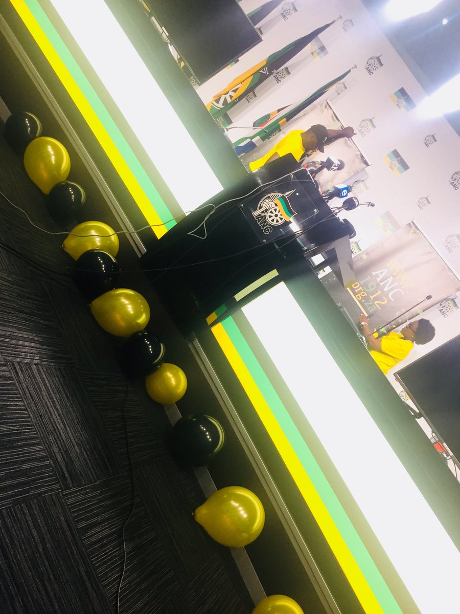 GetrudeM's tweet photo. Excitement at Thimamina headquarters. Khongolose is today waking up its website #ANC https://t.co/qbrrBV1xC8