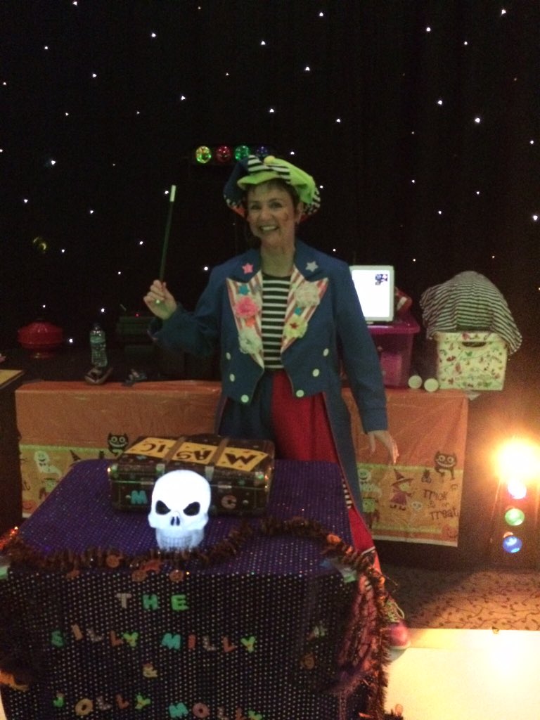 SillyMillyJollyMolly tweet media