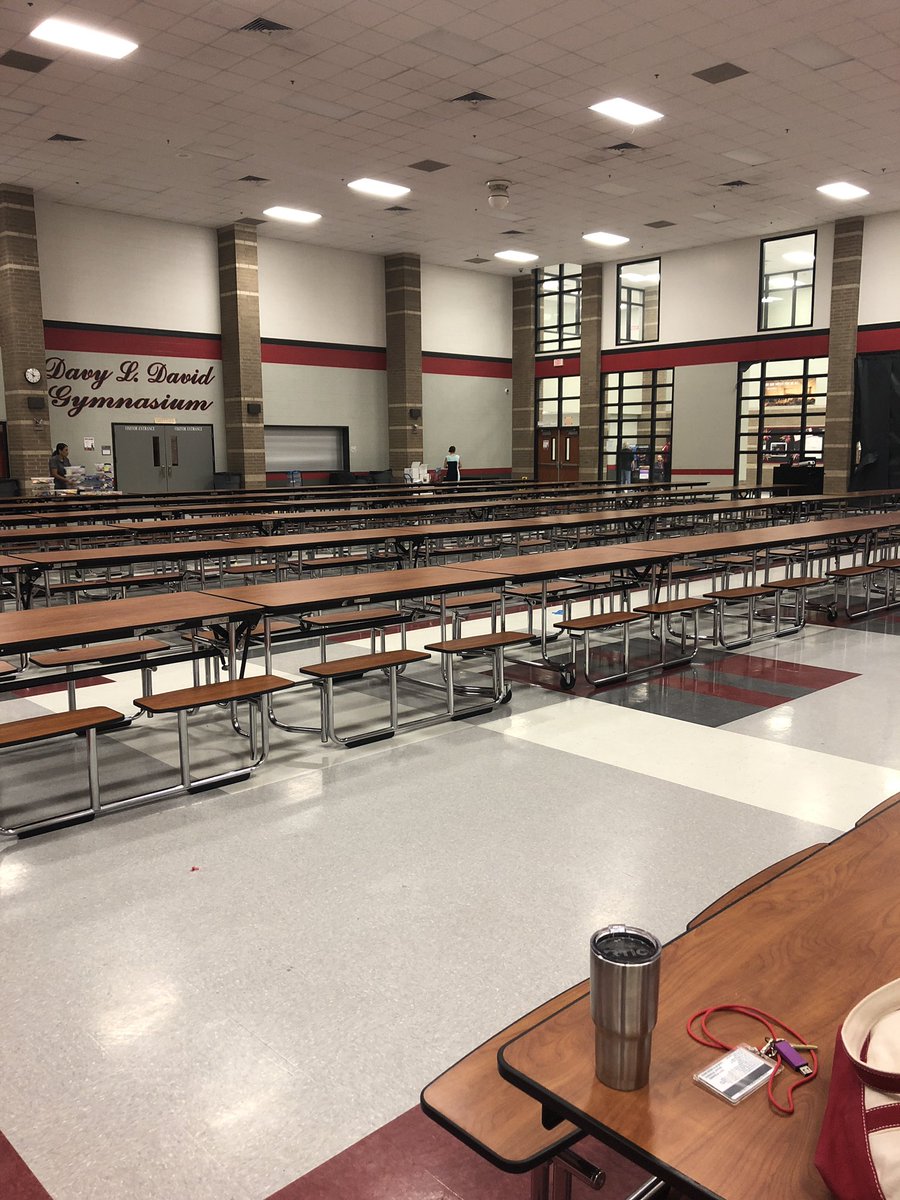 drhaleyford's tweet photo. Excited to be giving my first workshop to the wonderful educators of Cleveland ISD! Let’s get to talking about #EmotionalPoverty and the strategies that help students regulate their brains and grow strong inner selves! #povertychat #frameworkforunderstandingpoverty @rubyKpayne https://t.co/1wy6PDQK65