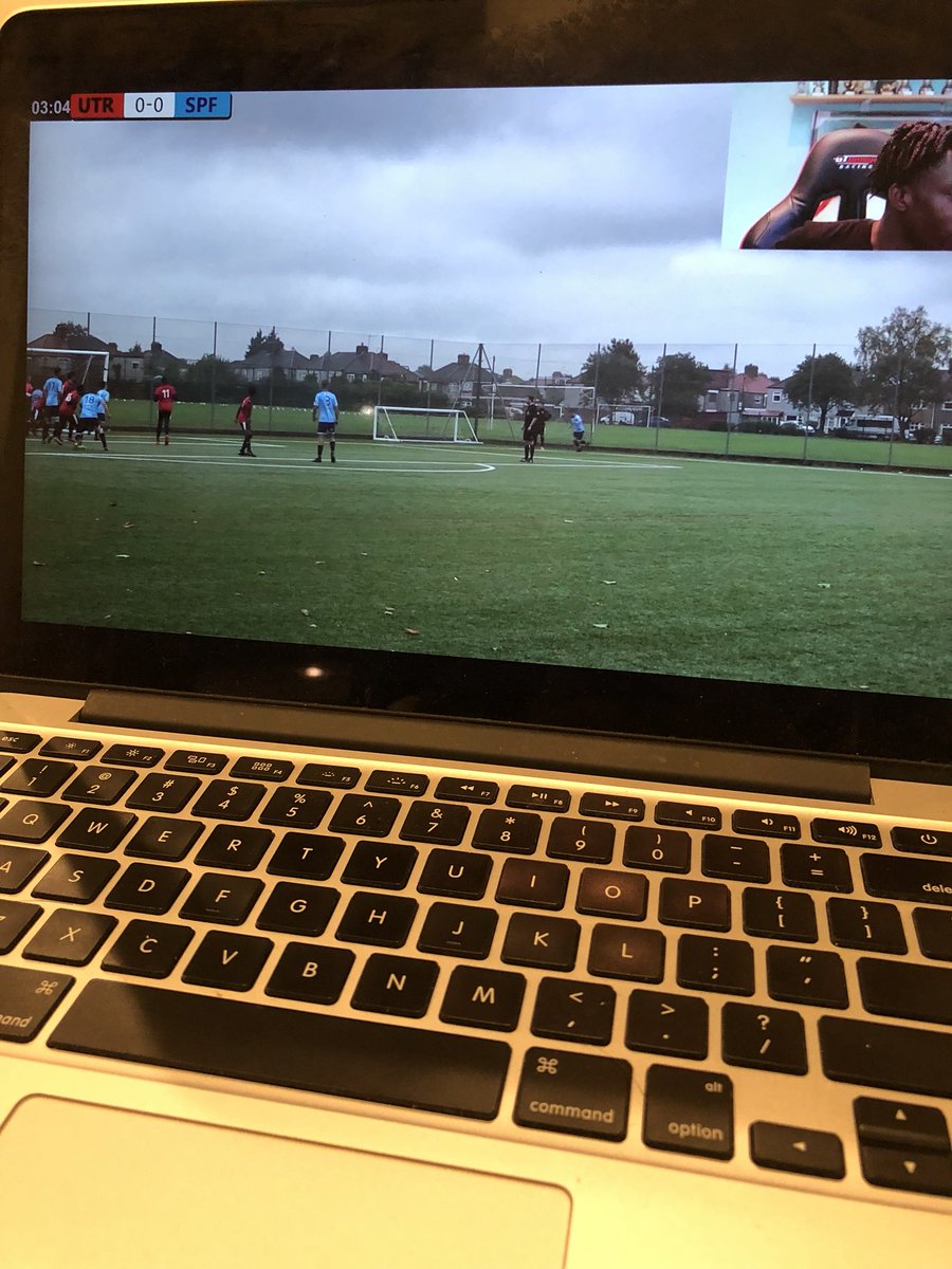 18mohafa's tweet photo. Watching it from Japan :) #UTRGANG @Manny_Official https://t.co/8h5CYbBd2N